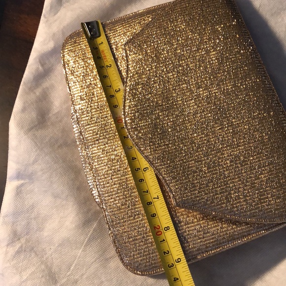 ✨ Vintage J. Miller gold lame lined snap close clutch plus comb - Picture 9 of 10